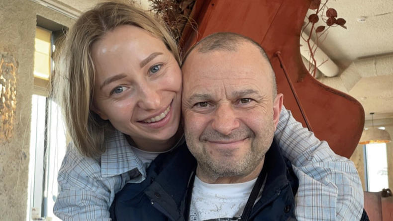 Молода дружина Віктора Павліка налякала новиною про операцію співака: «Без неї він може померти будь-якої миті» Молода дружина Віктора Павліка налякала новиною про операцію співака: «Без неї він може померти будь-якої миті»