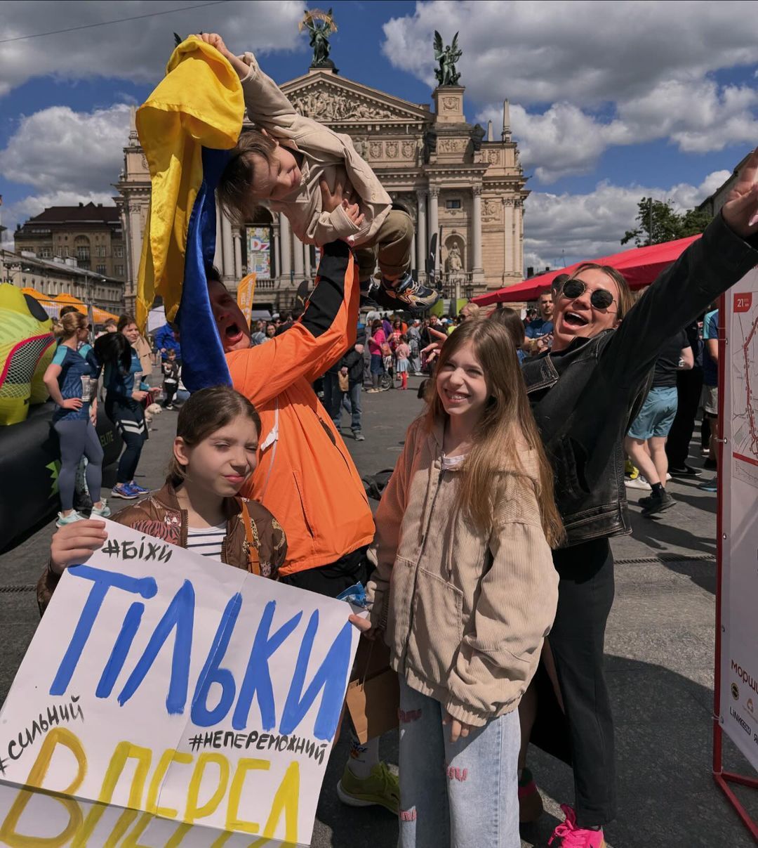 Український ведучий Анатолій Анатоліч зізнався скільки грошей щомісяця витрачає на свою родину Український ведучий Анатолій Анатоліч зізнався скільки грошей щомісяця витрачає на свою родину
